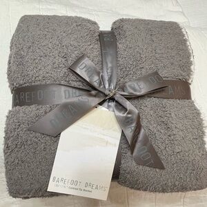 🆕 Barefoot Dreams CozyChic Contrast Tip Blanket 45" x 60" Grey & White